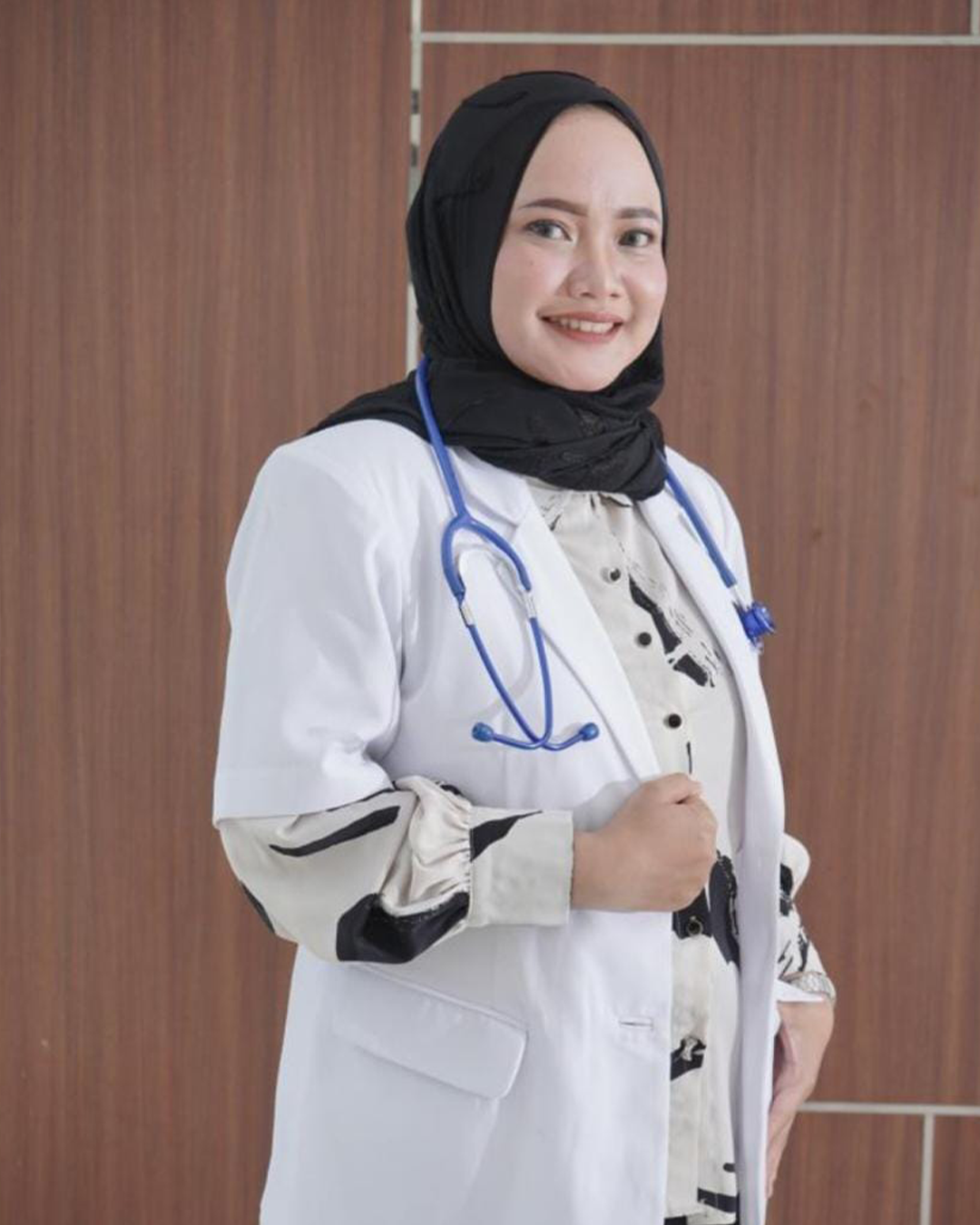 drg. Dewi Martinda Hartono