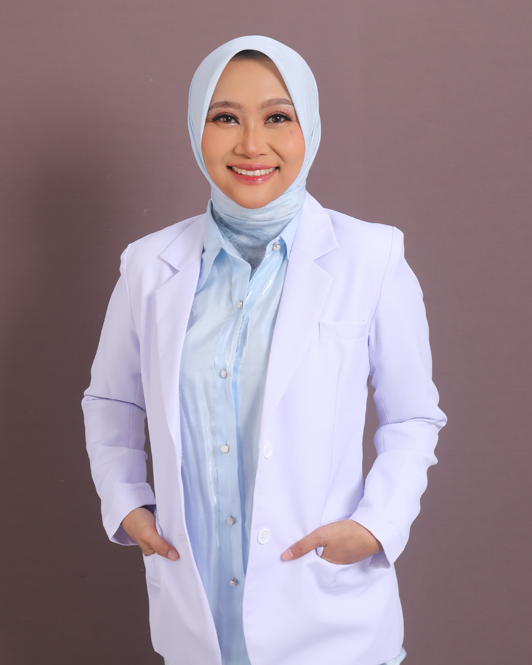 dr. Lisnaini, Sp.KFR