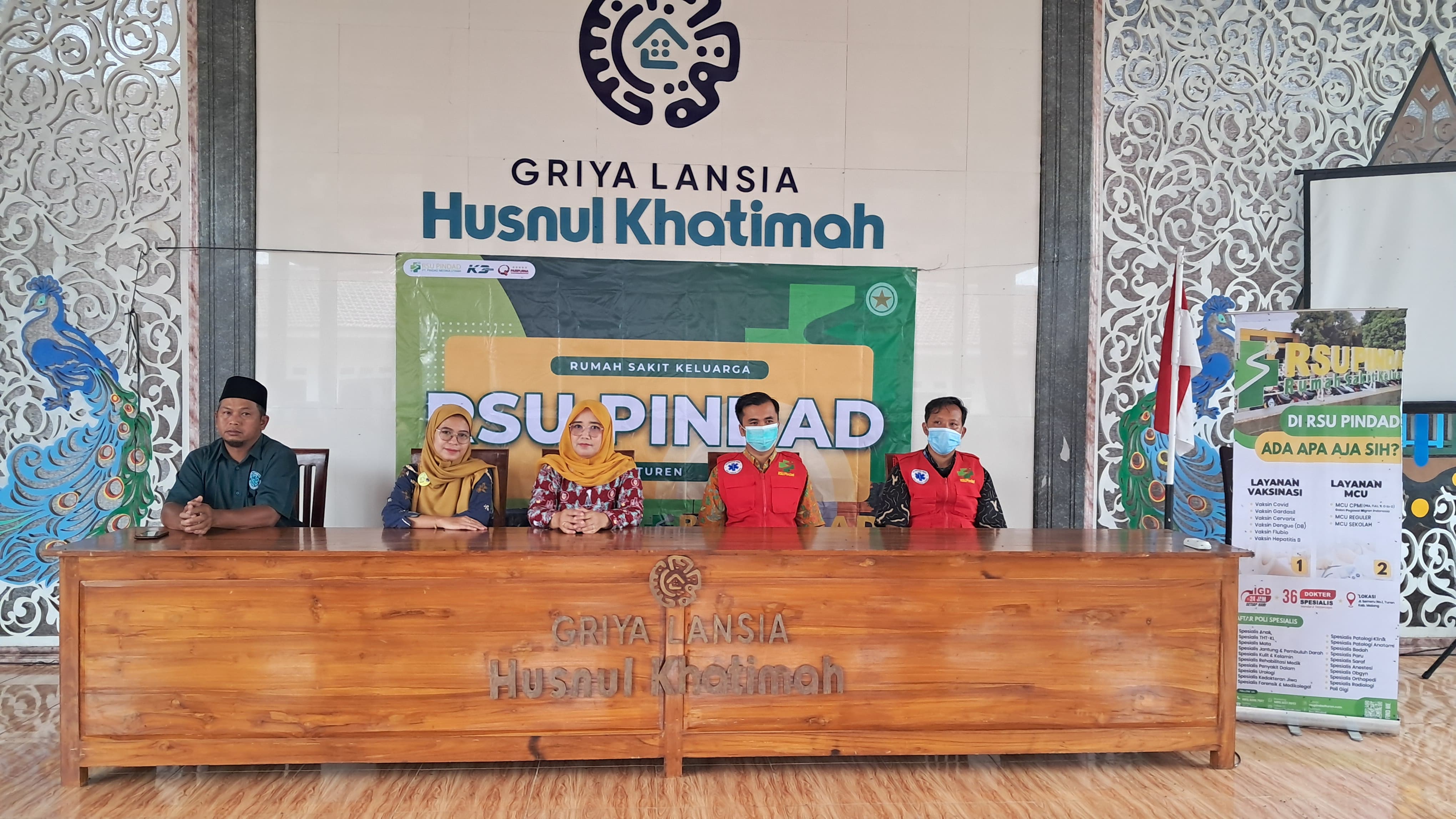Bantuan Medis RSU Pindad Turen untuk Griya Lansia Khusnul Khatimah Wajak